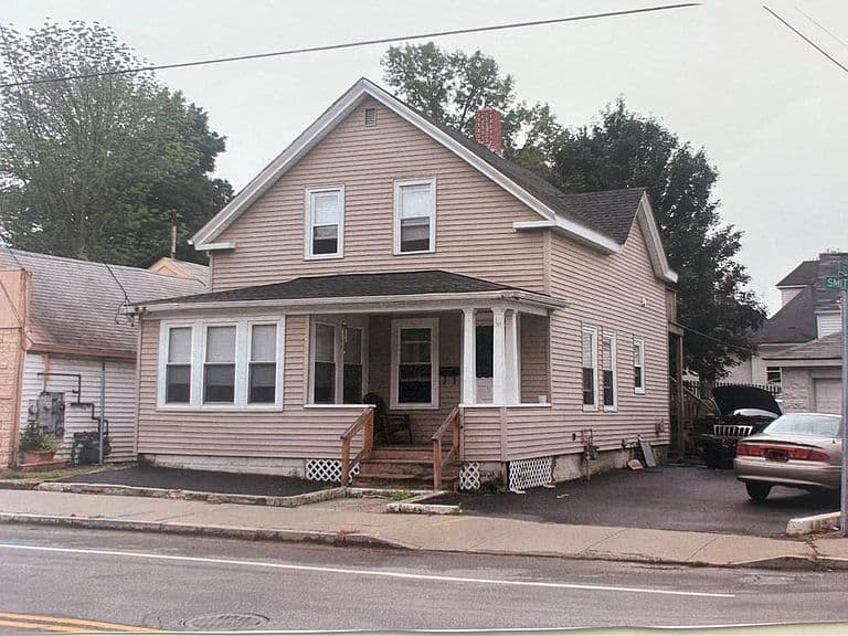 Listing photo