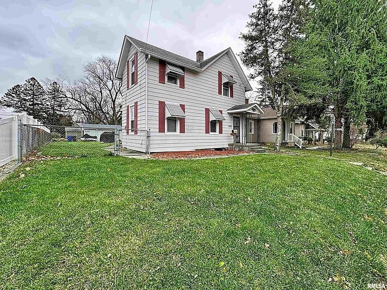 Listing photo 2