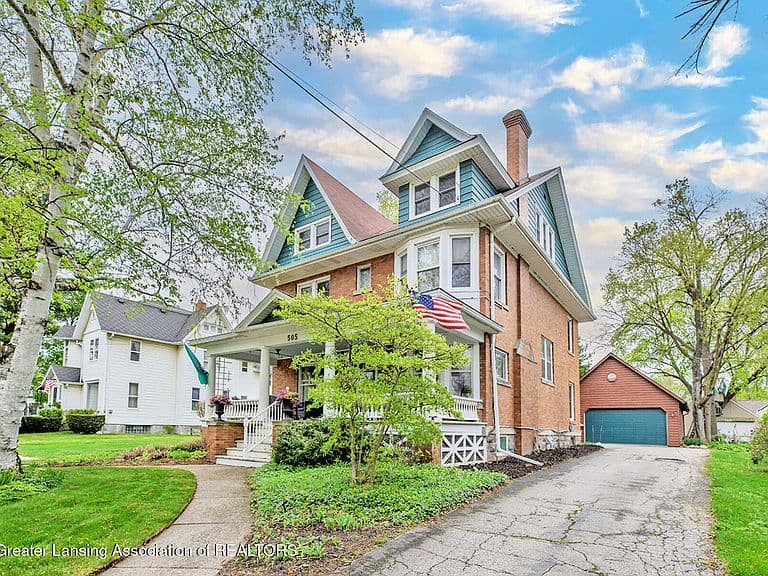 Listing photo 2