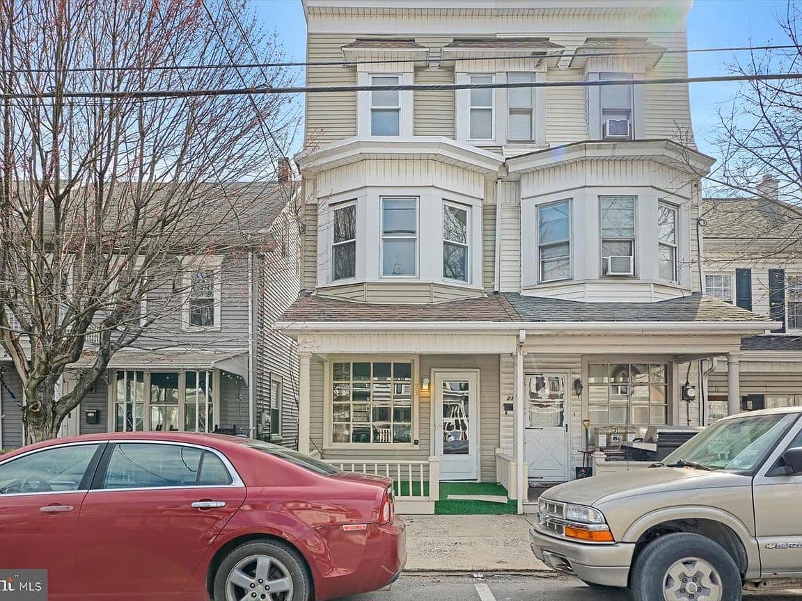 Primary listing photo