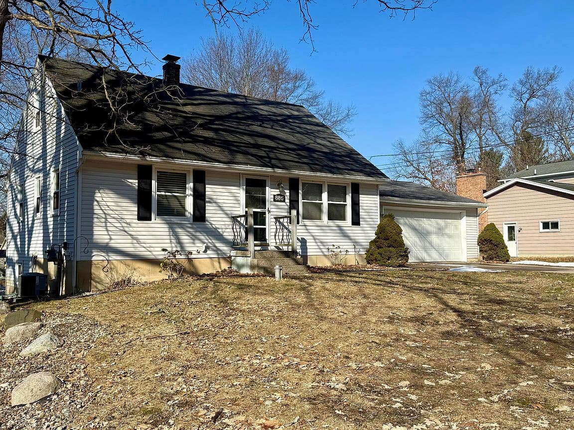 Primary listing photo