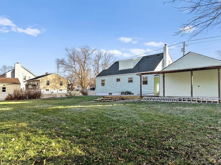 Listing photo 4