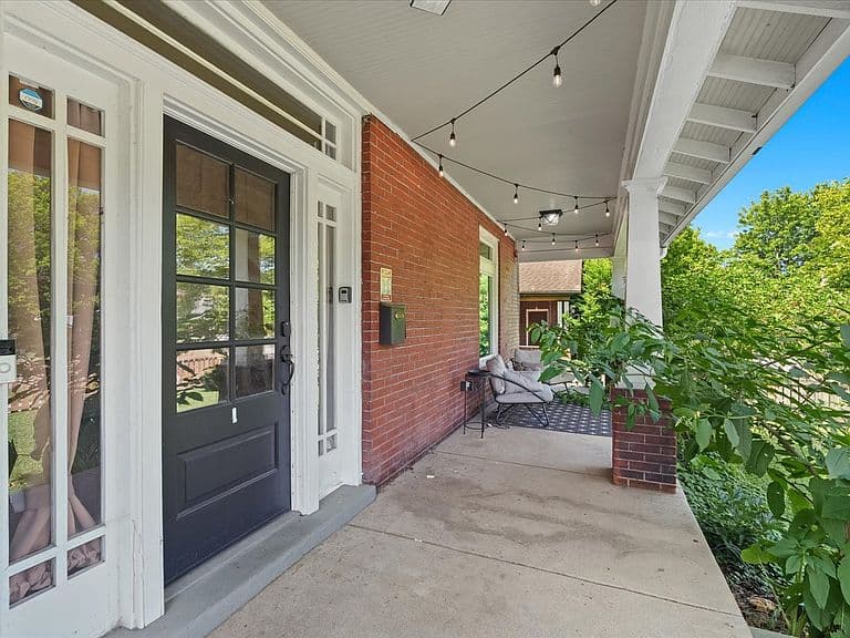 Listing photo 5