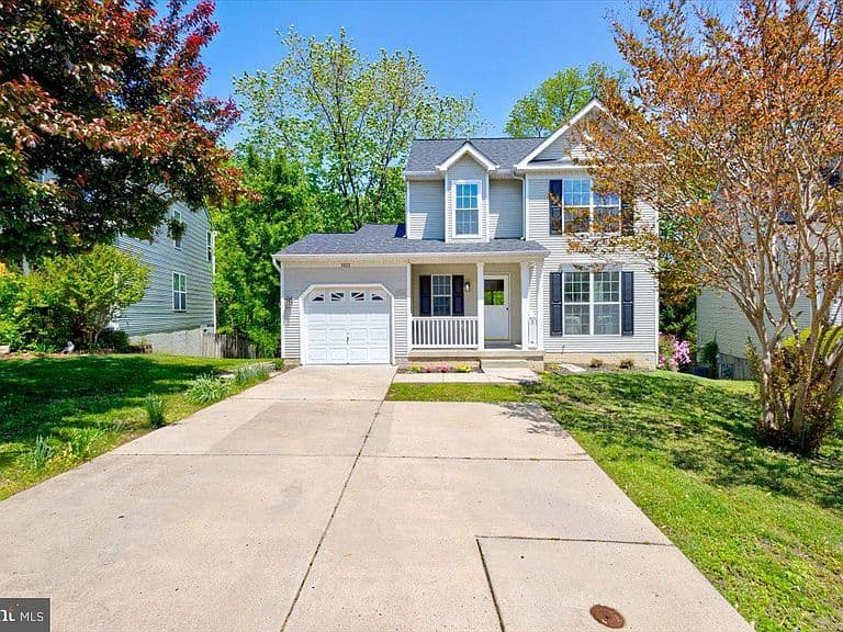 Listing photo 2