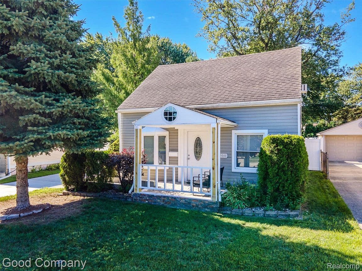 Primary listing photo