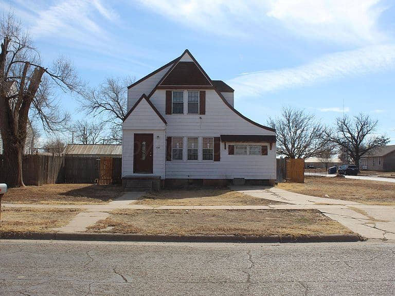 Listing photo 2