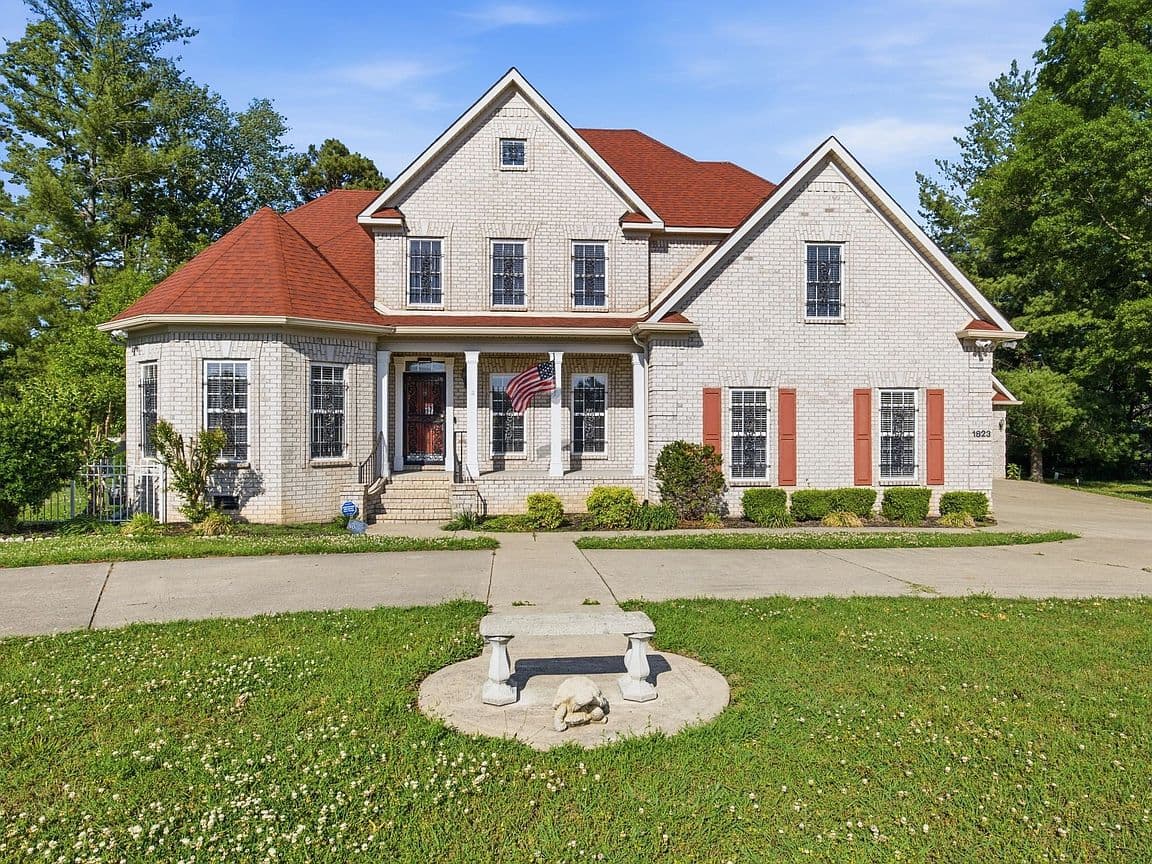 Primary listing photo