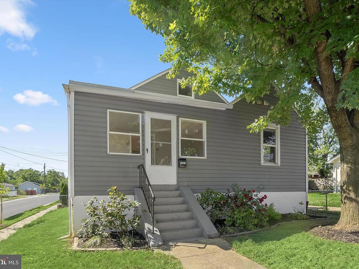 Primary listing photo