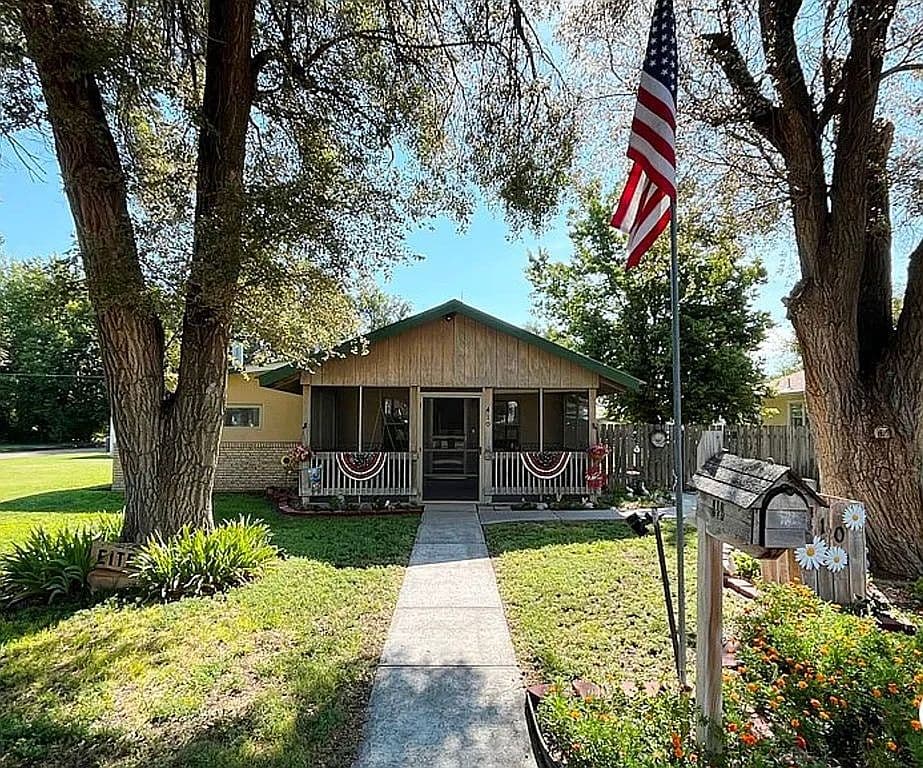 Primary listing photo