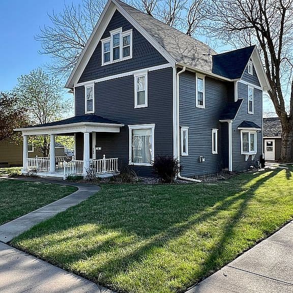 Listing photo 2