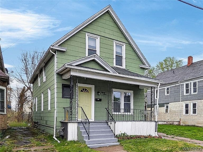 Listing photo 3
