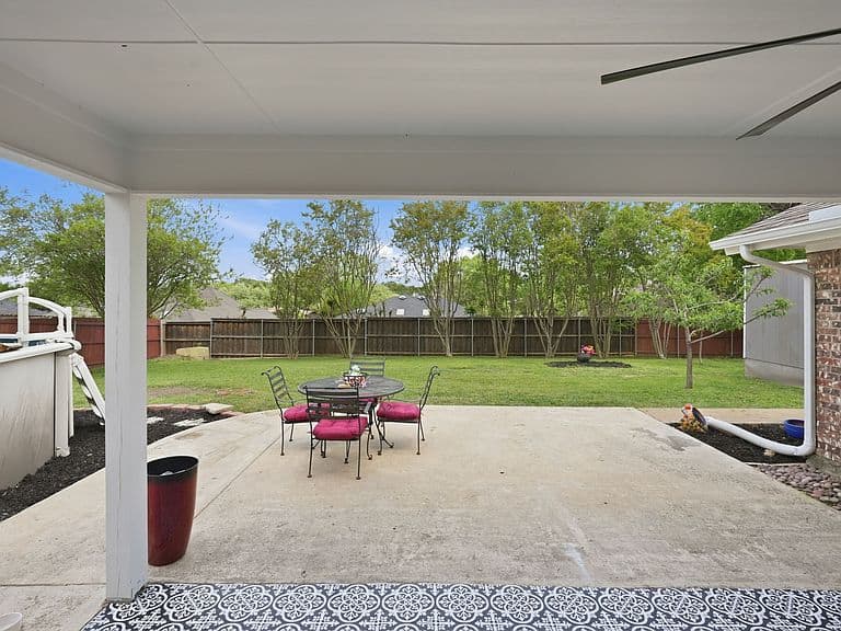 Listing photo 4