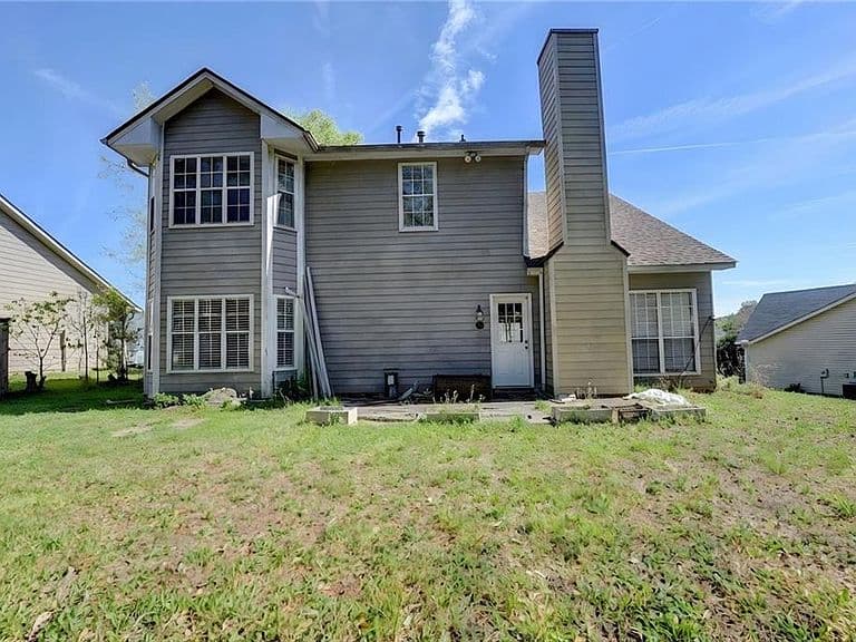 Listing photo 3