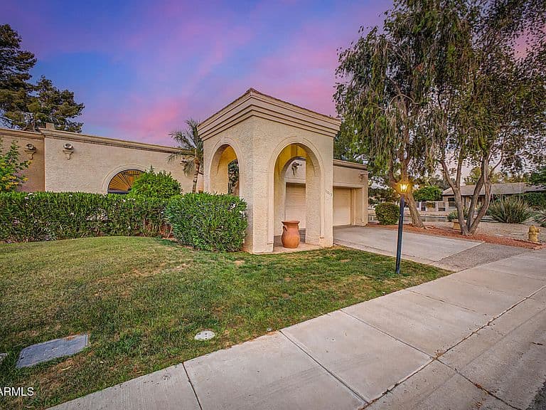 Listing photo 4