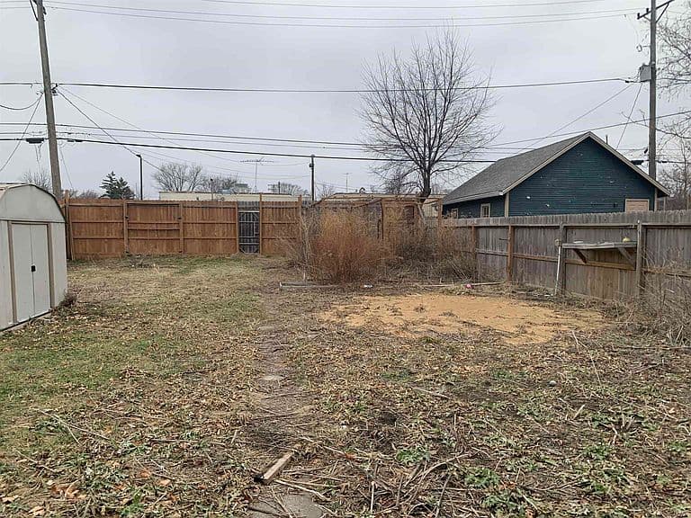 Listing photo 4
