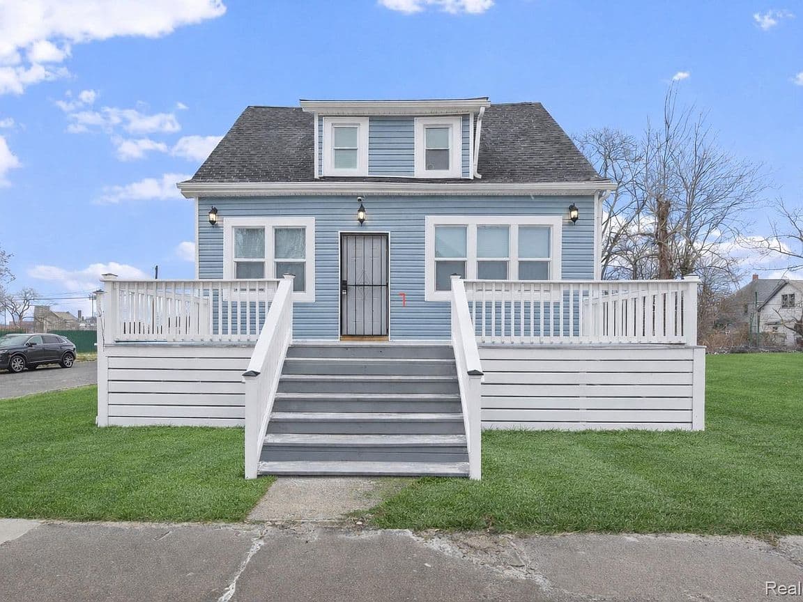 Primary listing photo