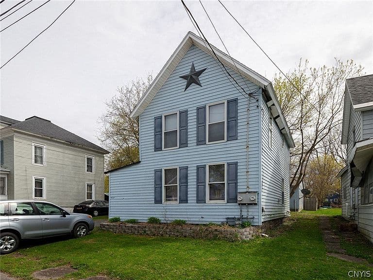 Listing photo 3
