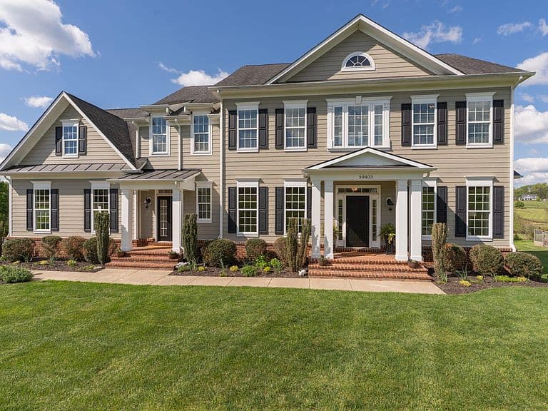 Listing photo