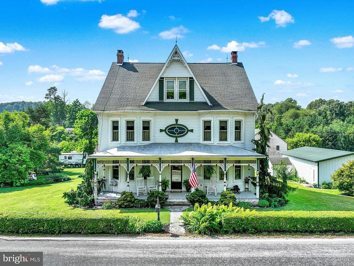 Primary listing photo