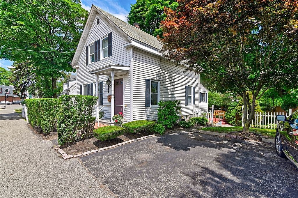 Primary listing photo
