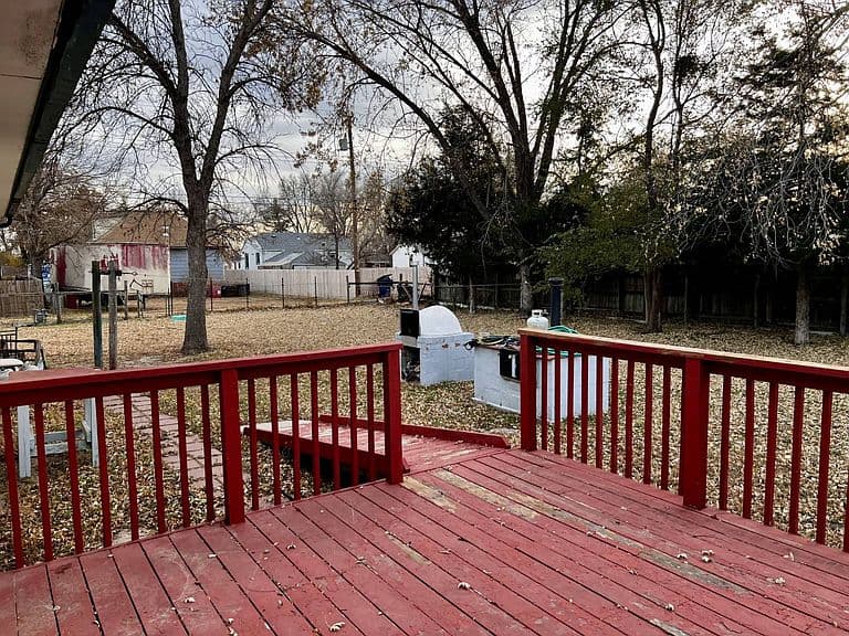 Listing photo 4