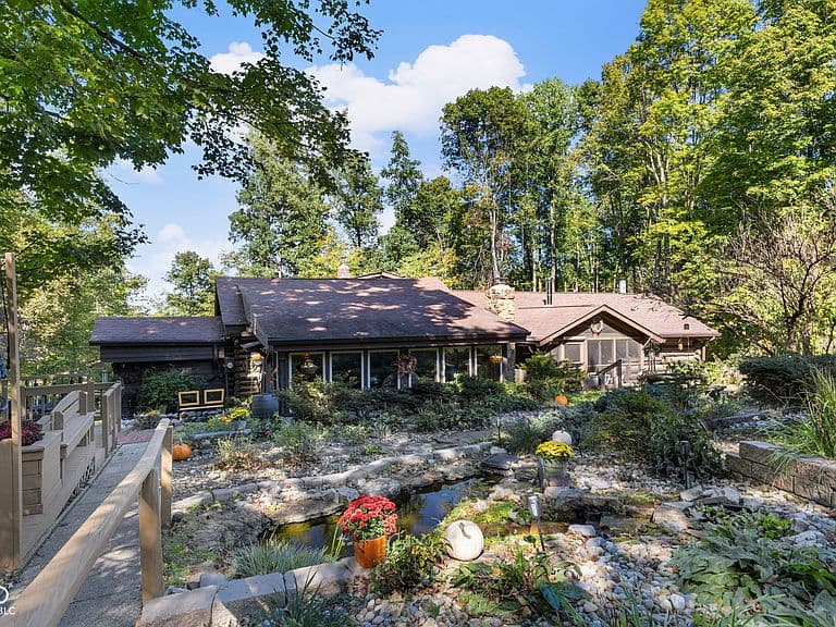 Listing photo
