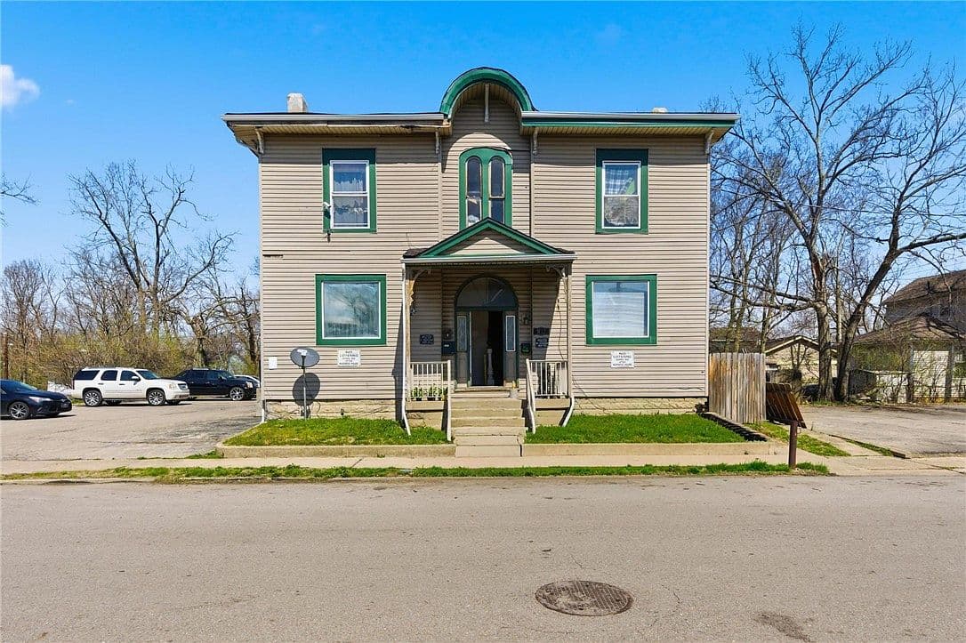 Primary listing photo