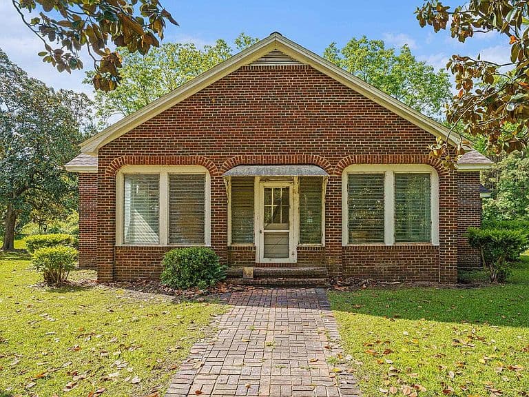 Listing photo 4