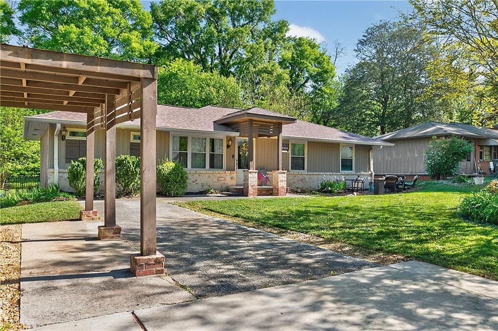 Primary listing photo