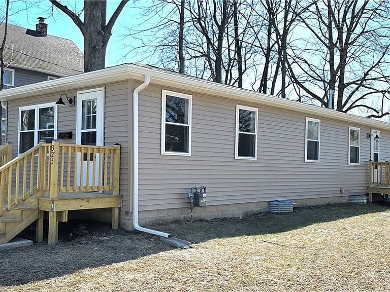 Listing photo 2