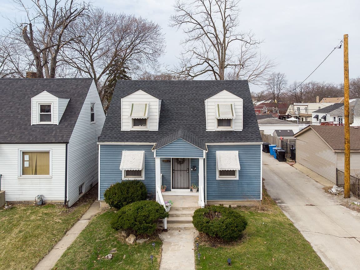 Primary listing photo