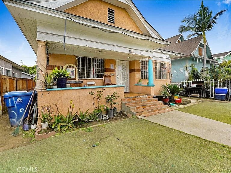 Listing photo 3