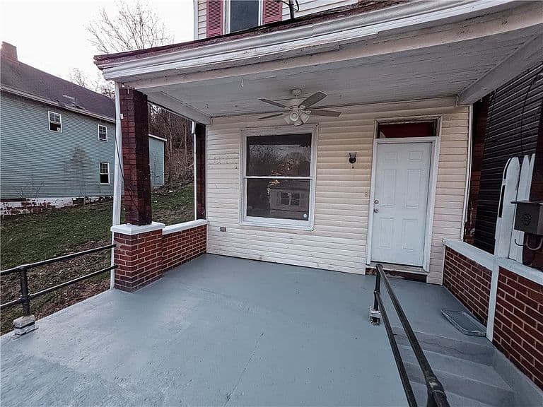 Listing photo 3