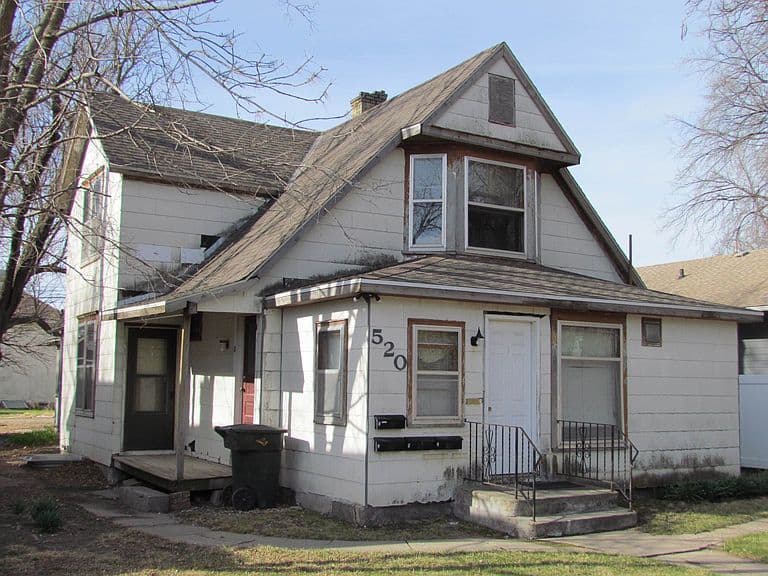 Listing photo 2