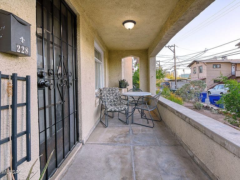 Listing photo 4