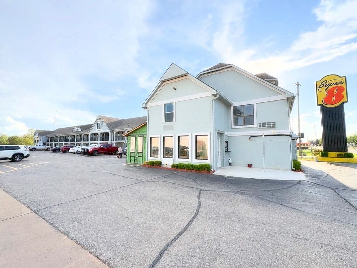 Primary listing photo