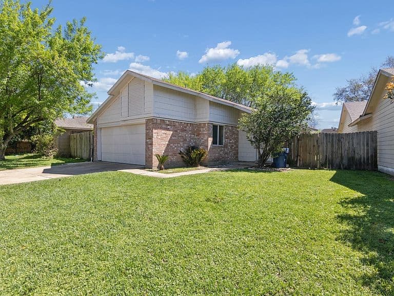 Listing photo 4
