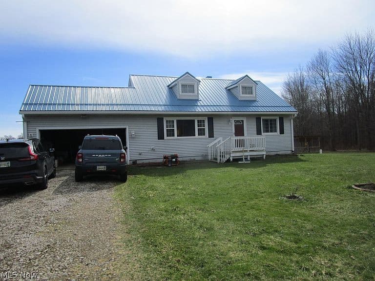 Listing photo 5
