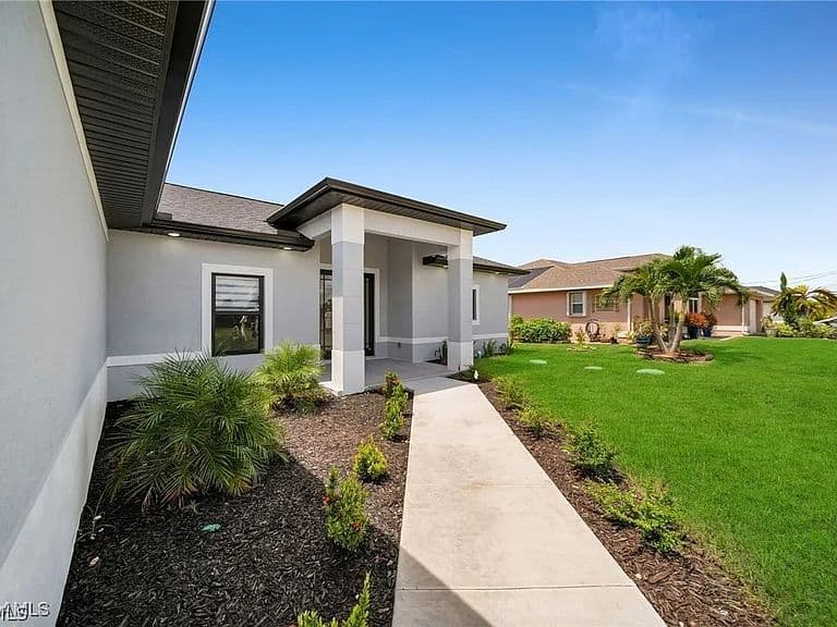 Listing photo 4