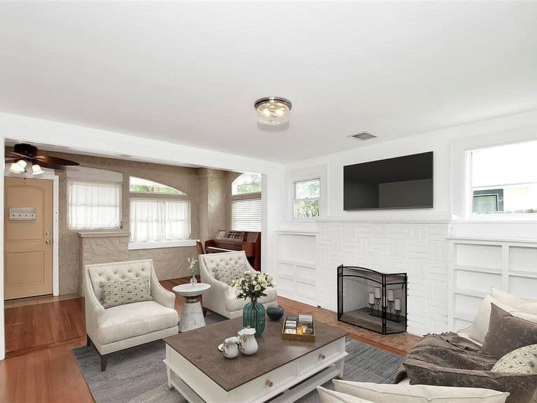 Listing photo 5
