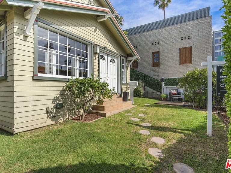 Listing photo 4
