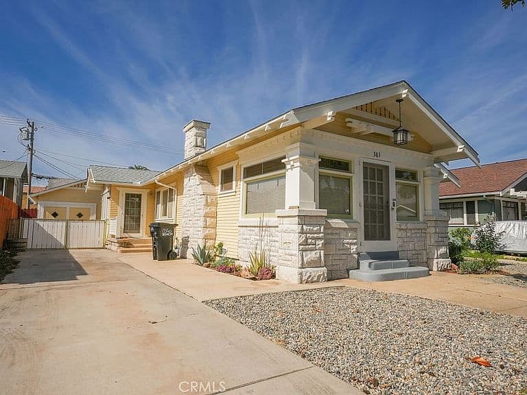 Listing photo 3
