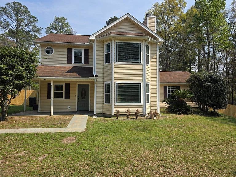 Listing photo 2