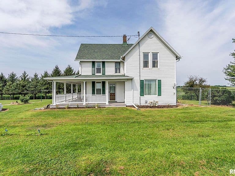 Listing photo 3