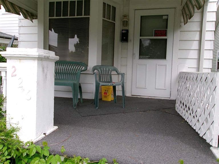 Listing photo 4