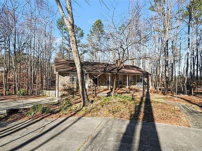 Listing photo 5