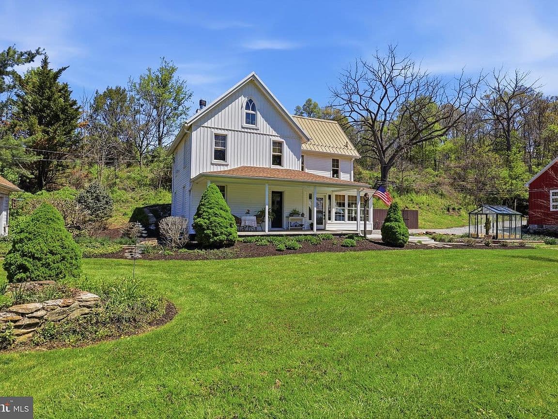 Primary listing photo
