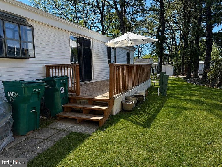 Listing photo 3