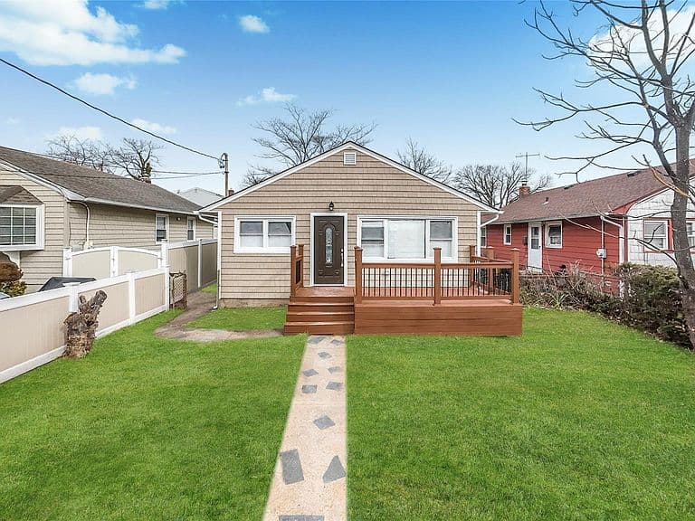 Listing photo 3