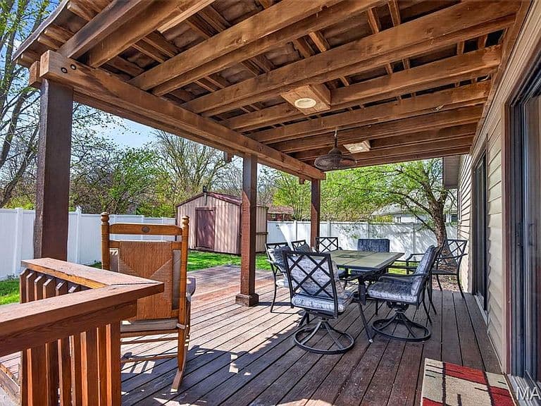 Listing photo 5